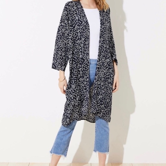 Loft Open-Front Kimono Navy with White Flowers. Size: M/L - Picture 1 of 6